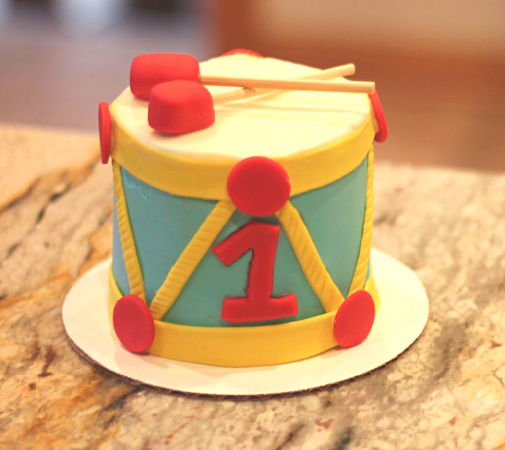 drum-smash-cake
