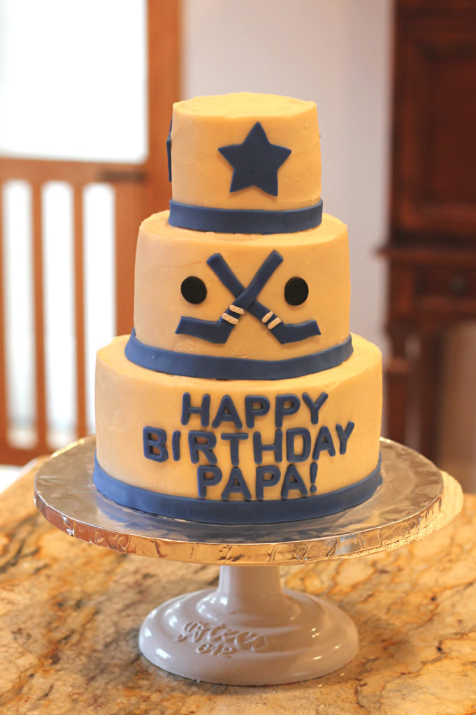 hockey-cake